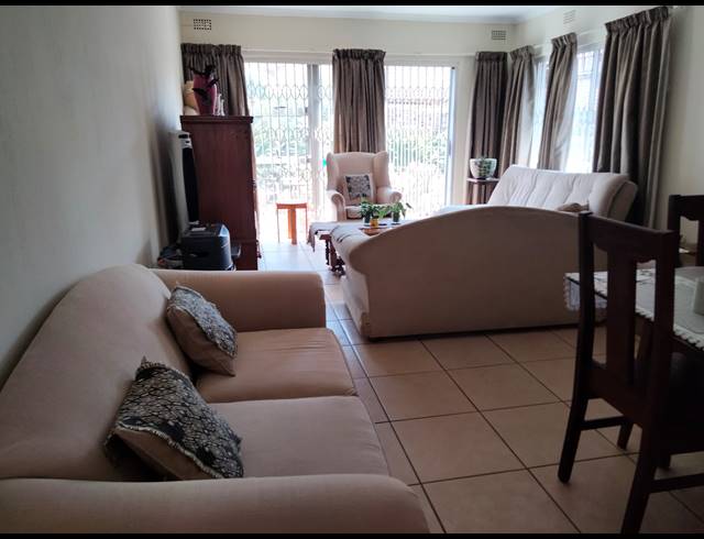 2 BEDROOM TOWNHOUSE FOR SALE IN BROMHOF